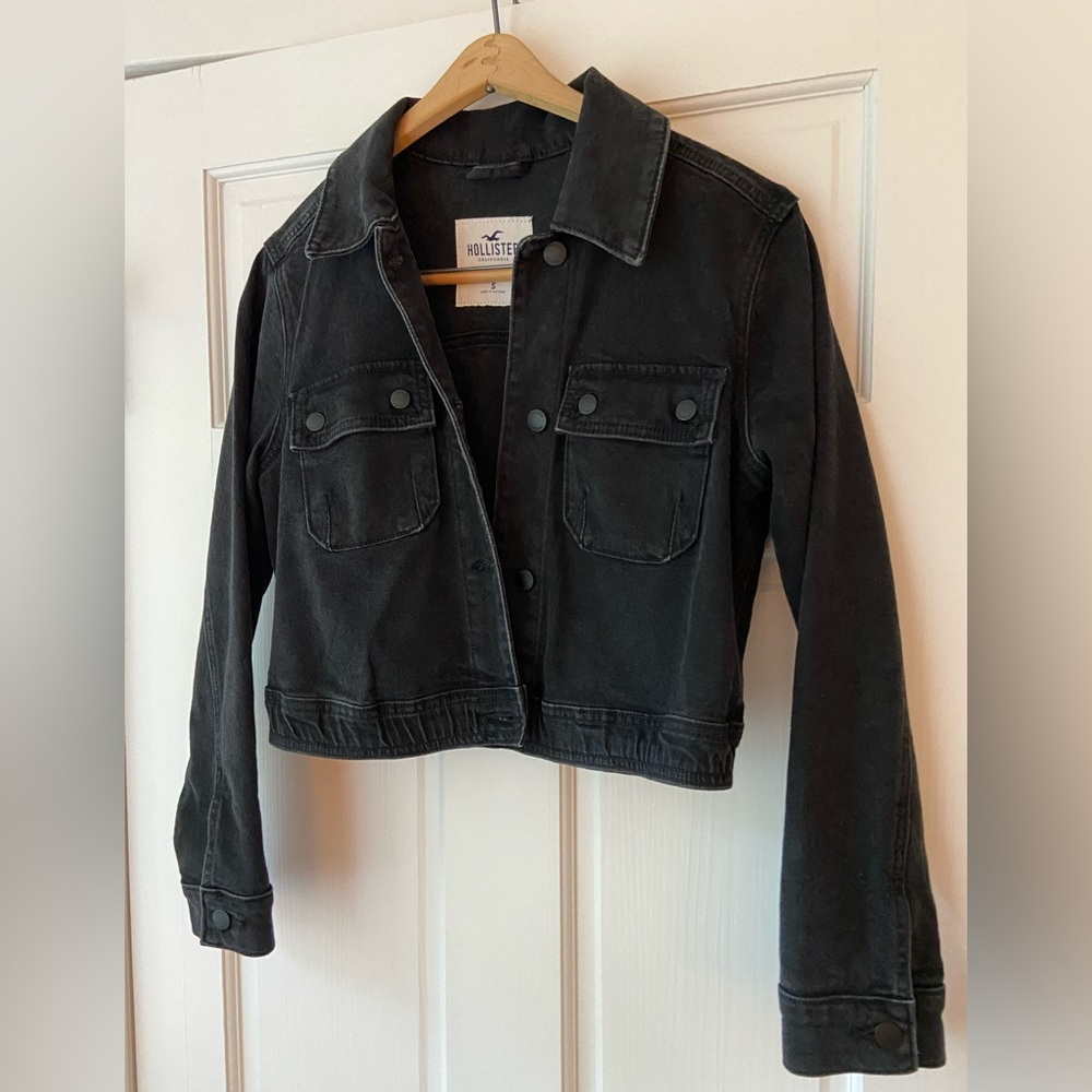 Matte Buttons Hollister Stretch Cropped Denim Jacket